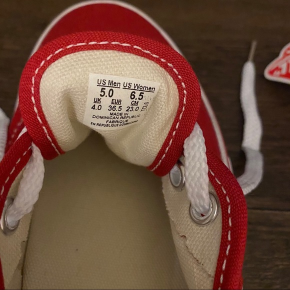 New red vans - Picture 5 of 5